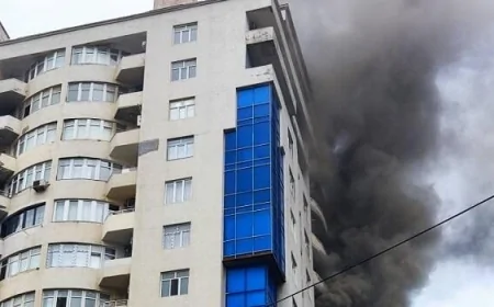 Nəsimi rayonunda binada yanğın, sakinlər təxliyə olundu