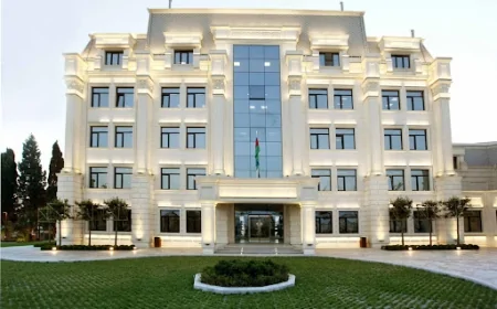 Binəqədi İH nin əməkdaşı ilə xanım sahibkar arasında qalmaqal:Sənədli obyekti niyə sökmək istədilər?