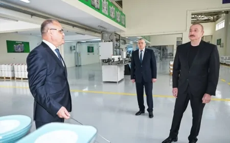 İlham Əliyev Sabirabadda aqrokimyəvi vasitələrin istehsalı müəssisəsinin fəaliyyəti ilə tanış olub