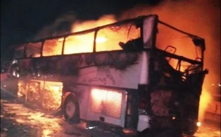 Məkkədən Mədinəyə gedən avtobus qəzaya uğradı, 40-dan çox zəvvar öldü