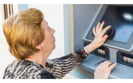 Bu şəxslərə iki yerdən pensiya yolu açıldı!