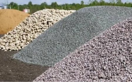 Xəzər sahilindən qanunsuz qum-çınqıl daşıyanlar saxlanıldı