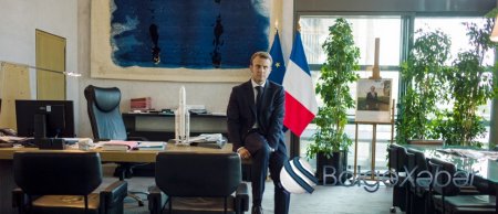 Fransanın yeni prezidenti﻿  başına qadınları yığıb