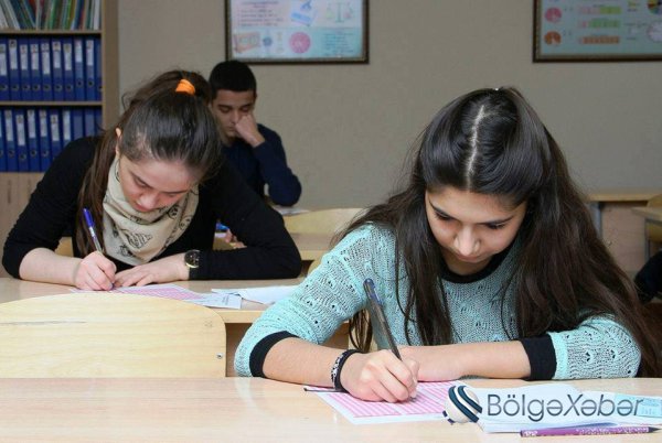 Ali məktəblərə və kolleclərə sənəd qəbulu BAŞLADI